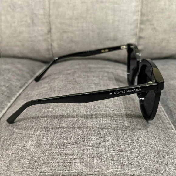 GENTLE MONSTER My Ma Sunglasses - Picture 11 of 16